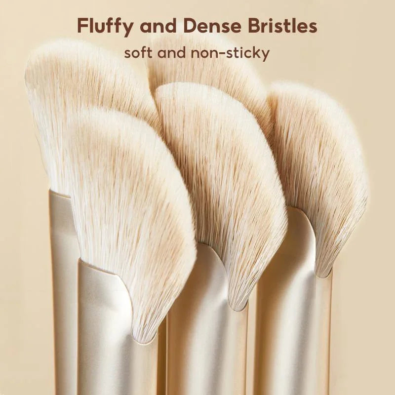 FelinWel Half Fan-Shape Nose Contour Brush – Precise Sculpting, Cruelty-Free